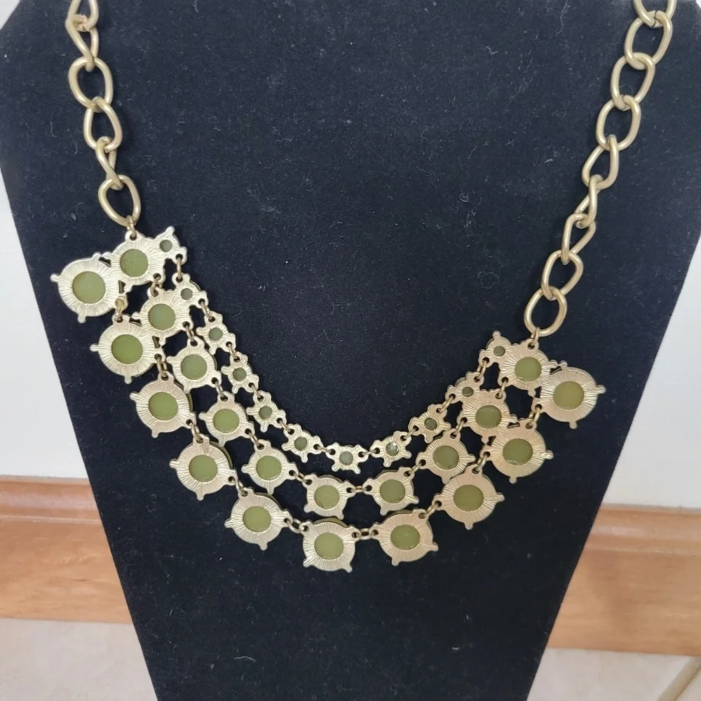 Chunky Gold Tone Facet Jewel Green Necklace